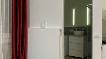 1 Schlafzimmer, BĂŒgeleisen/BĂŒgelbrett, Reisekinderbett, kostenloses WLAN