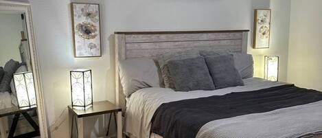 Fer et planche Ă repasser, Wi-Fi, literie fournie