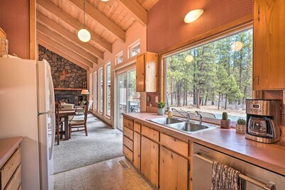 5BR. Hot Tub. Sauna. Full resort access