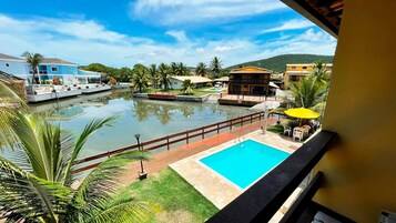 Comfort Apartment, Pool View