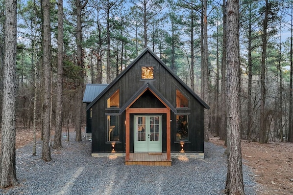 Exterior - NEW! SEXY Cabin~Adult Getaway (Broken Bow)