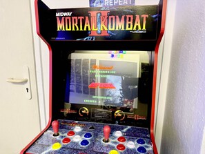 Miscellaneous - 🎮Gamer's Lair🕹 incl. Extras (Göttingen)