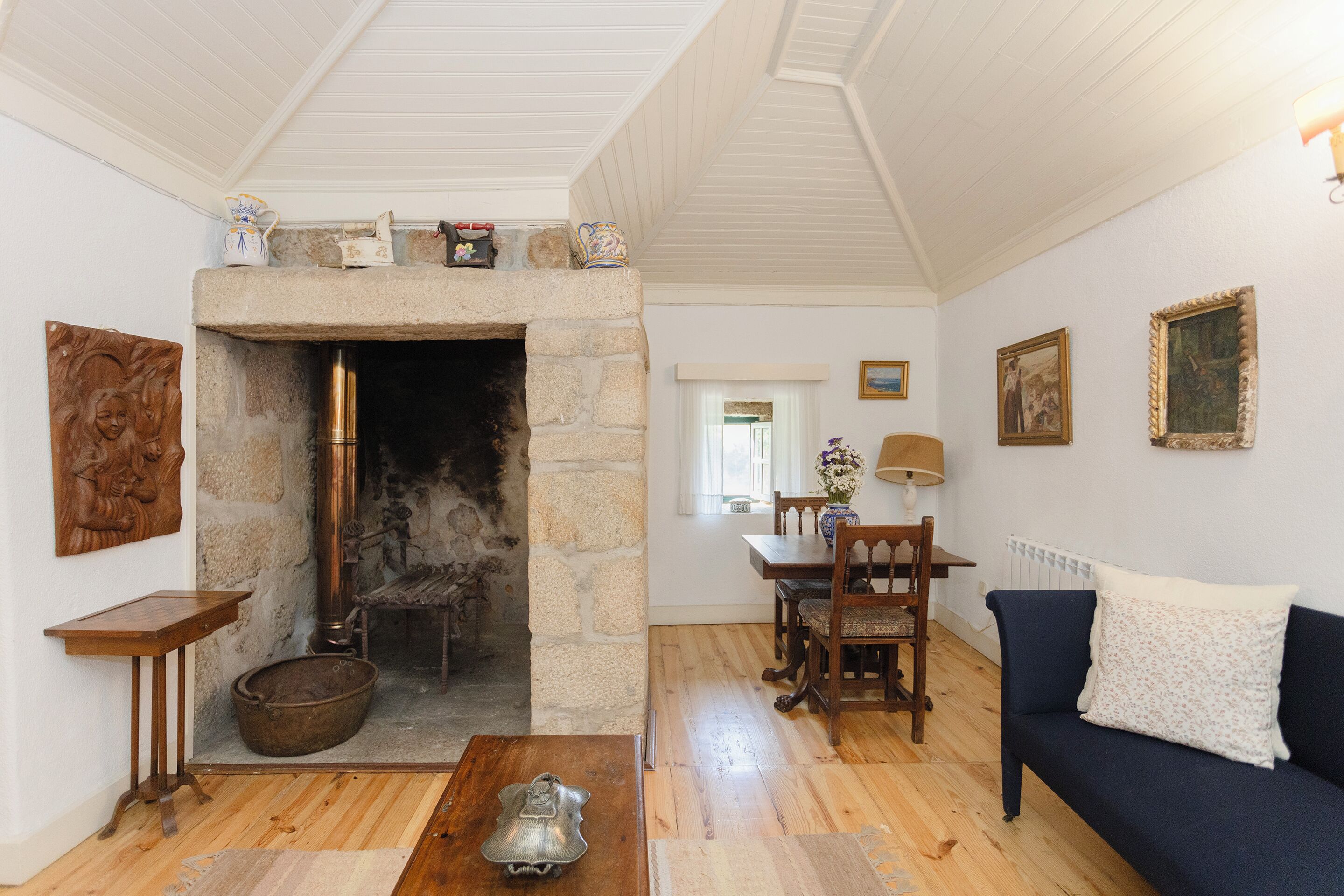 Cottage, 3 Bedrooms, Private Bathroom, Garden View | 3 bedrooms, iron/ironing board, bed sheets