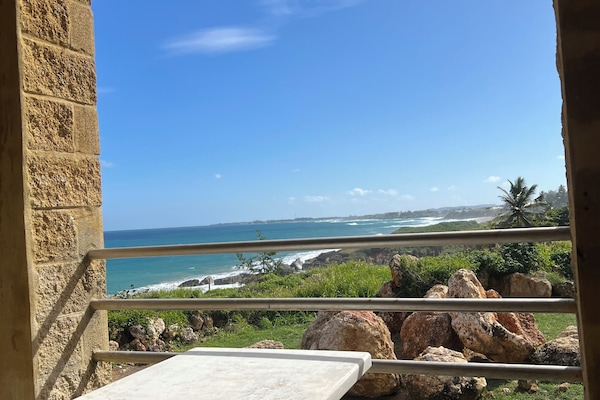 Deluxe Room, Ocean View | Balcony view