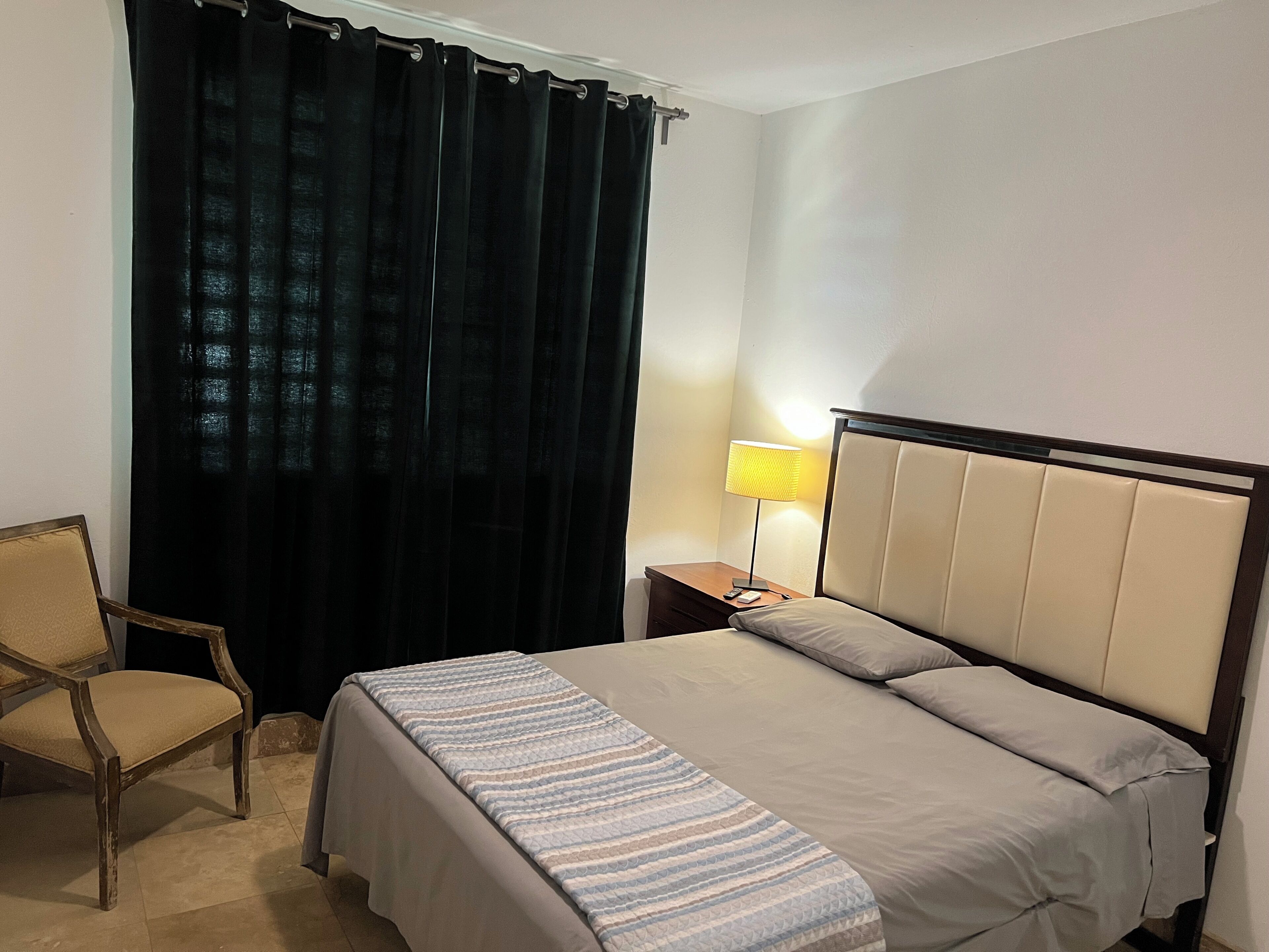 Wifi gratis y ropa de cama 