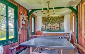 Spielezimmer