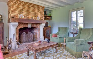 TV, fireplace, table tennis