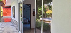 تفاصيل الفندق من الخارج