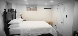 1 slaapkamer, een strijkplank/strijkijzer, wifi, beddengoed