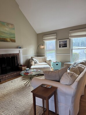 TV connectée, cheminée, imprimantes