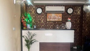 Gambar tidak terklasifikasi, 3 dari 6, tombol