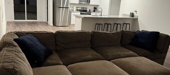 Bullhead City Beauty, 3-bedroom house with AC and WiFi