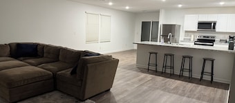 Bullhead City Beauty, 3-bedroom house with AC and WiFi