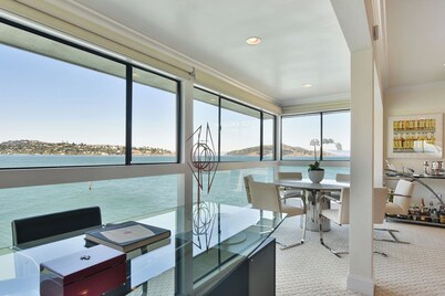 Waterfront Penthouse!
Sausalito, Belvedere, Angel Island, Bay Bridge Views