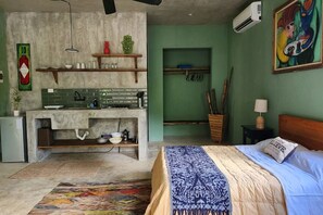1 habitación, wifi y ropa de cama