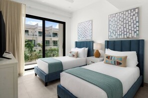 Room - New Modern 3Bed 3.5 Bath Townhome #14 (Grace Bay)