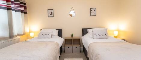 2 habitaciones, escritorio y wifi