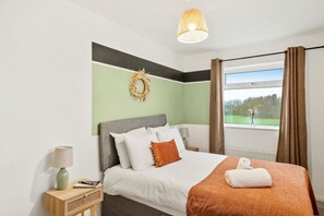 5 bedrooms, WiFi