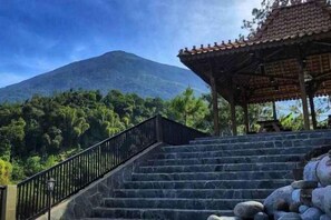 Interior - Imah Kayu by Horison (Cilimus)