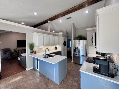 At the Heart of NWA, Detached Game room, L2 Charging, Bonus amenities and more!