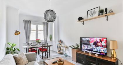 Two-bedroom apartment with balcony and open rooftop views in Mulhouse