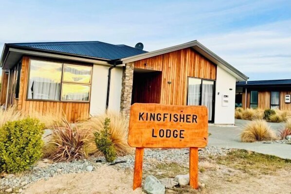 Exterior - Kingfisher lodge (Lake Tekapo)