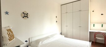 M415 – Marcelli, three-room apartment on the ground floor with an external court