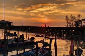 Marina - Limlay House (Khlong Yai)