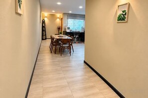 Dining - Ang Lee Holiday Home 2 (Semporna)