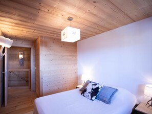 5 chambres, bureau, accĂšs Ă Internet