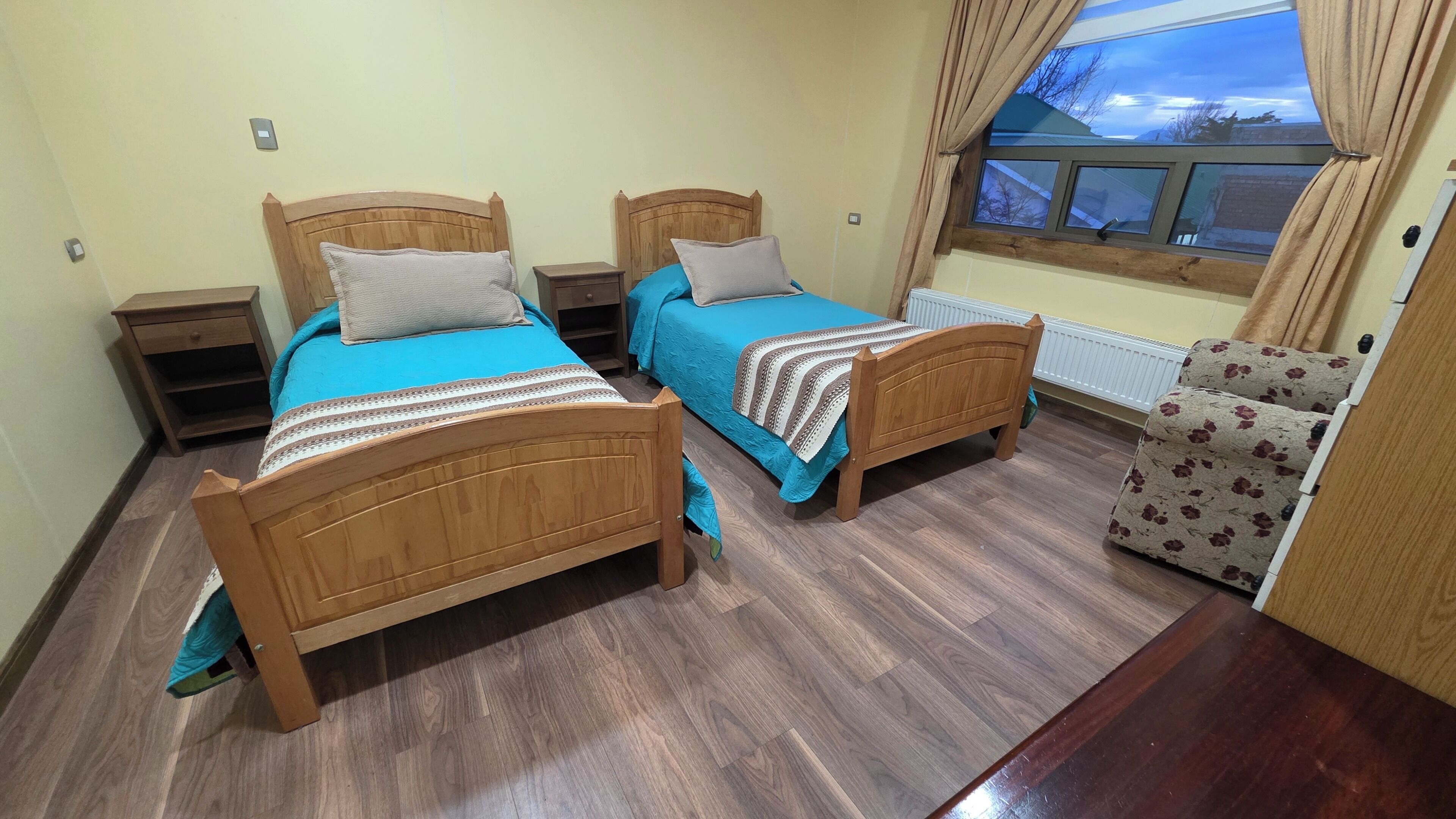 Cabana família, vista para o pátio | 2 quartos, roupa de cama