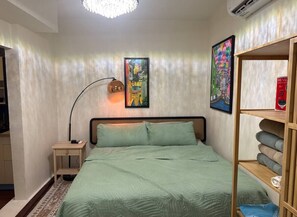 1 bedroom, iron/ironing board, WiFi, bed sheets