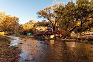Property grounds - Hidden Paradise near Ruidoso & White Sands (Tularosa)
