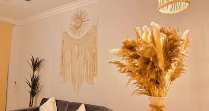 HeyBlueee Homestay~ 5min Jetty/Netflix/Games