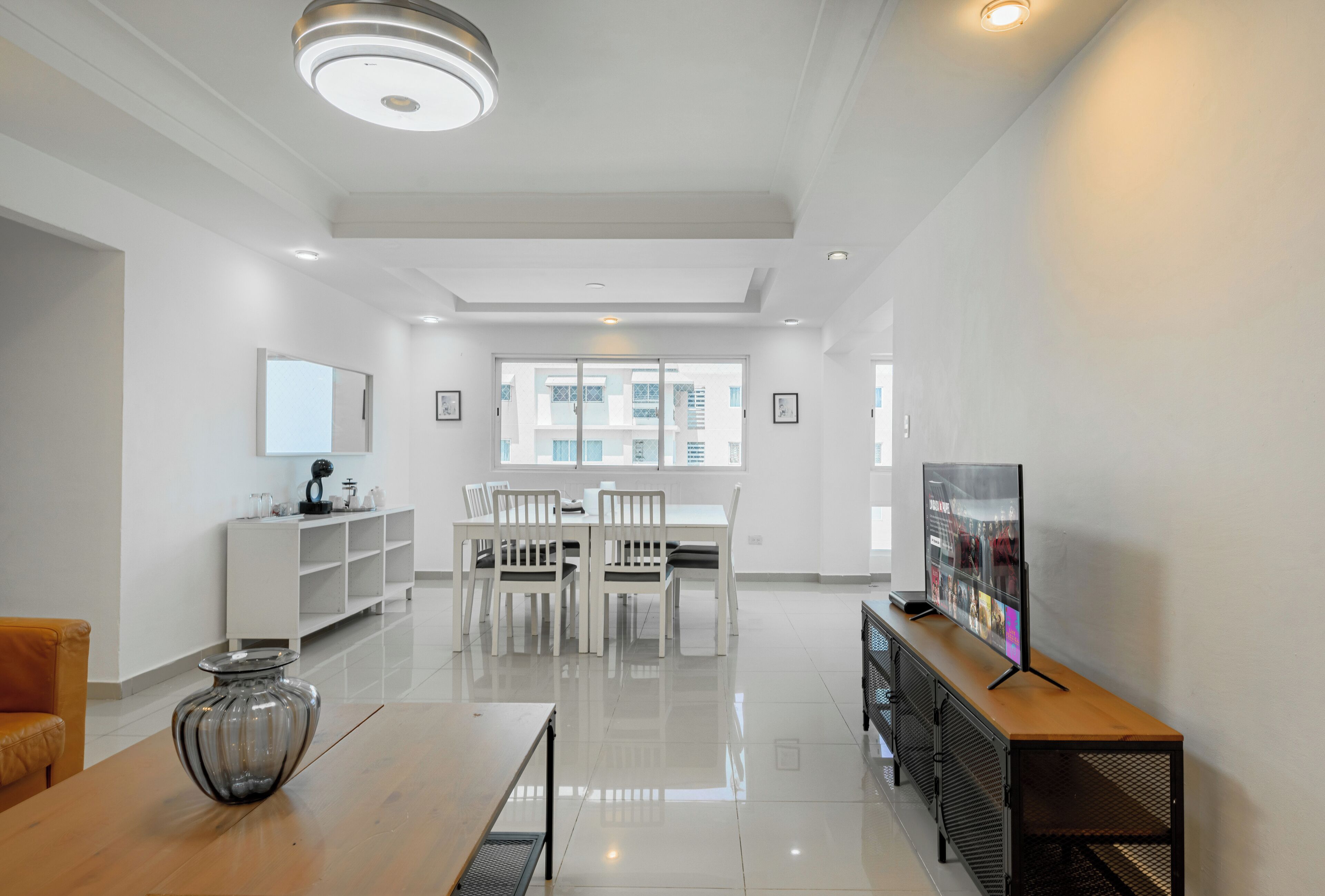 Classic Apartment, 3 Bedrooms, Ocean View | Living area | 47-inch Smart TV with cable channels