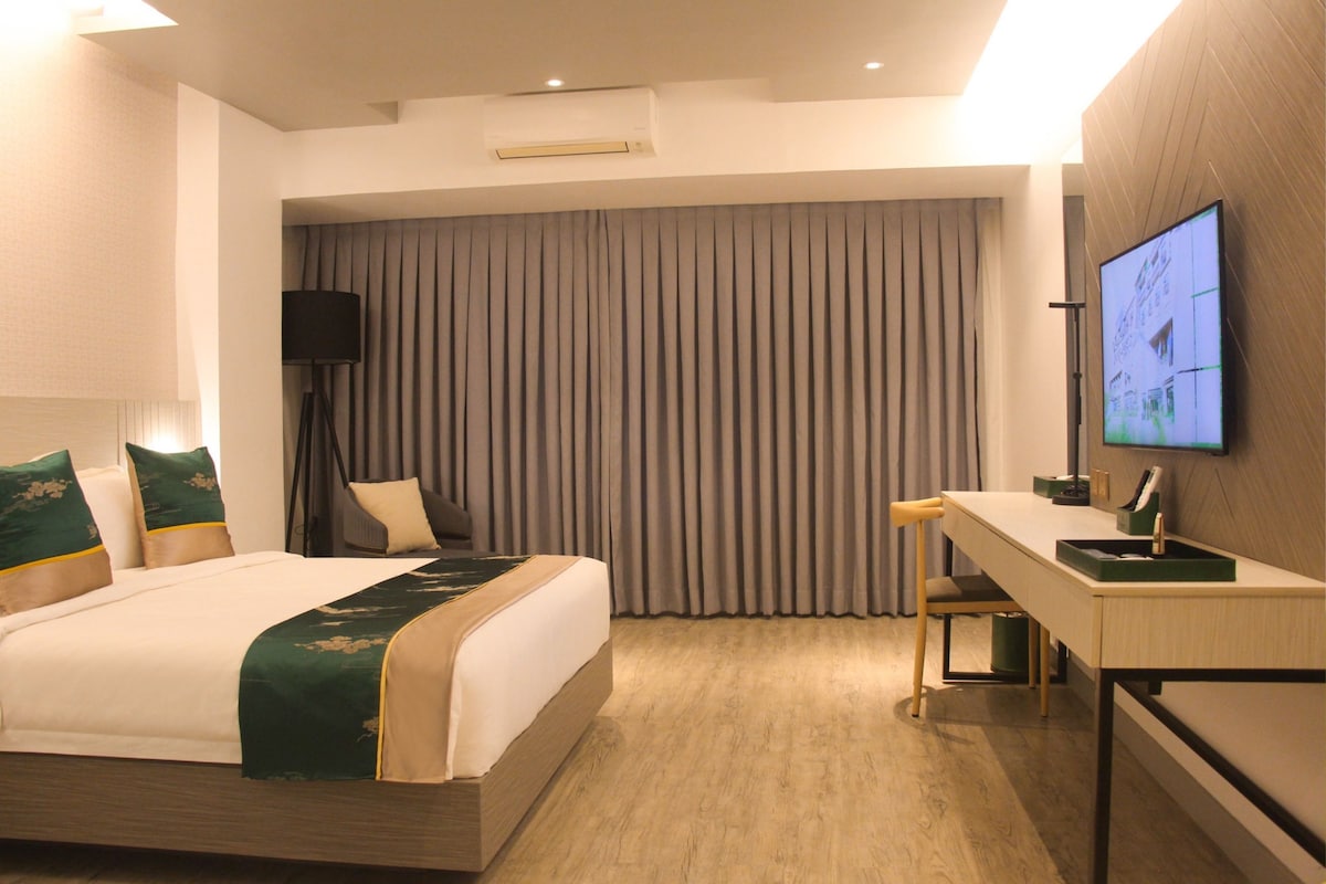 Standard Room, 1 Katil Ratu (Queen) | Katil lipat simpan/tambahan, Wi-fi percuma, cadar katil 