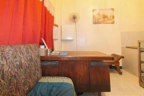 Interior - RedDoorz @ Western Bicutan Transients Inn (Taguig)