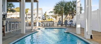 Dock Holiday by Pier 42