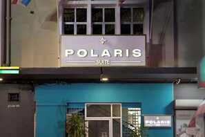 A building with a sign that reads "POLARIS SUITE". - Polaris Suite (Kota Kinabalu)
