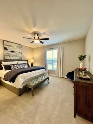 3 slaapkamers, een bureau, gratis wifi, beddengoed