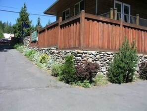 Unclassified image, 5 of 18, button