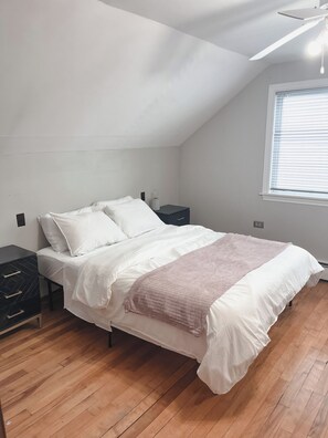 3 bedrooms, desk, iron/ironing board, WiFi - Cozy 3 bedroom home with perfect location in Saint John (Saint John)