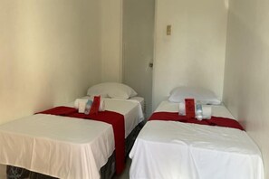 Room - RedDoorz @ Pvc Pension Haus (Tagum)