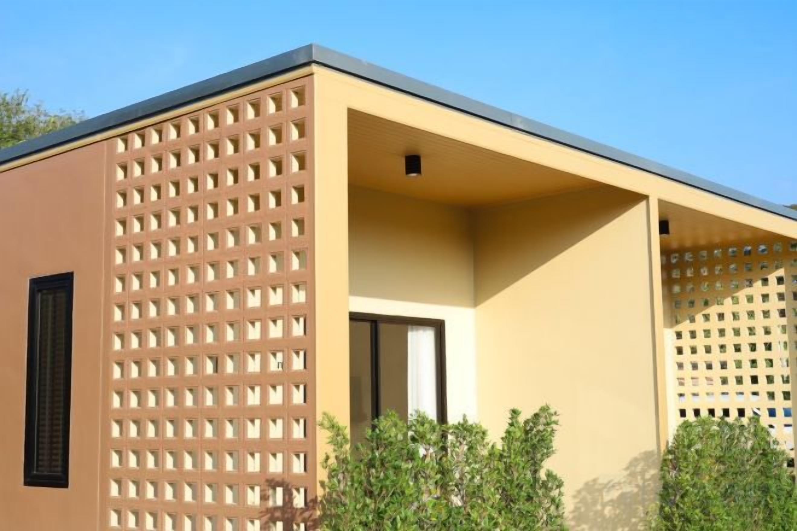 المنشأة من الخارج