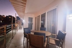 Lobby lounge - Spacious 2BR Boracay Luxury Condo (Boracay Island)