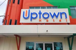 Unclassified image, 5 of 22, button - Uptown Hotel (Semporna)