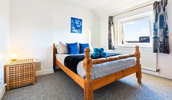 4 chambres, bureau, fer et planche à repasser, Wi-Fi gratuit