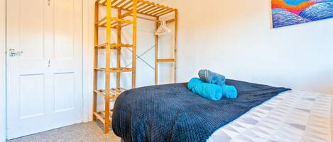 4 dormitorios, escritorio, tabla de planchar con plancha y wifi gratis