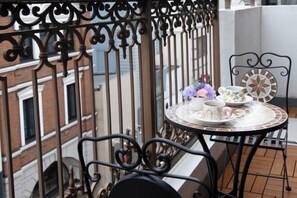 Soundproofing - Yokohama　Stay 　Premier (Yokohama)