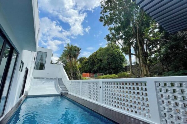 Outdoor pool - The Luxurious 27, Johor Bahru (Johor Bahru)